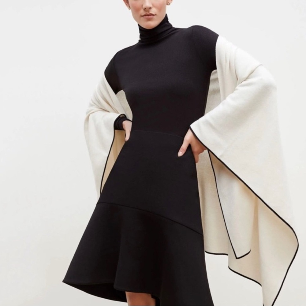 MM LAFLEUR Angelou Shawl Contrast Ivory Poncho with Black Trim NWT
